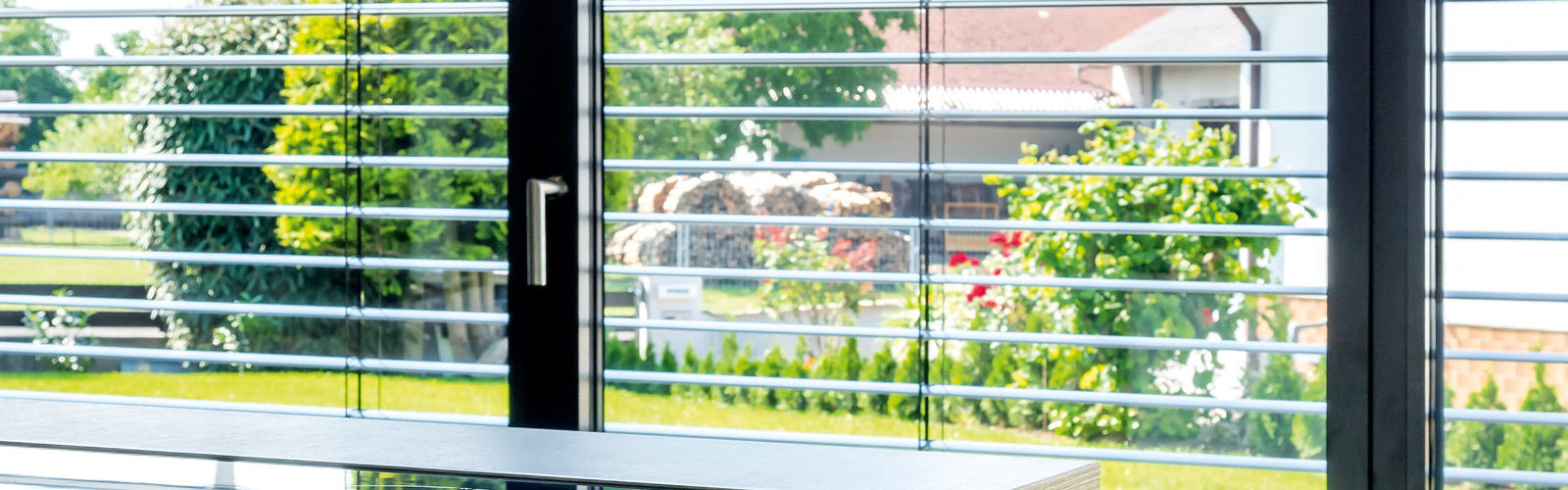 Jalousien für Fenster und Türen